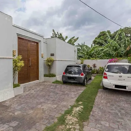 The R Villa Toba - Incl. Motorbikes